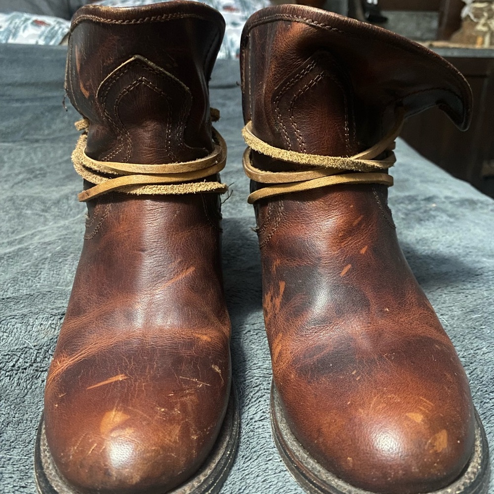 Freebird Casey Distressed Brown Leather Western Boots